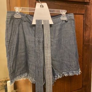 Trina Turk soft denim shorts size 8